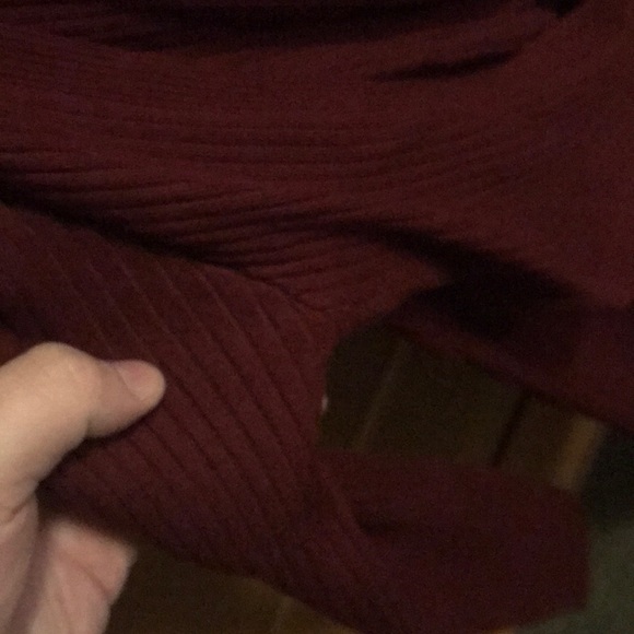 Forever 21 Maroon colored long sleeve dress - Picture 5 of 8